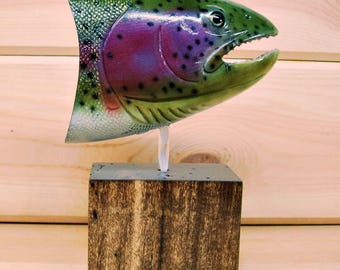 Busto de trucha arcoíris artesanal: tallado en madera de álamo, decoración para pesca con mosca