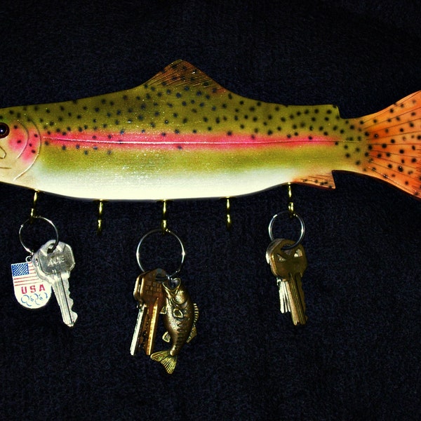 Premium fishing key organizer with multiple compartments