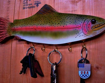 Llavero/portajoyas artesanal, tallado de trucha, pesca, arte de trucha arcoíris, pez tallado a mano, arte de pesca con mosca, arte de pared, tallado de peces