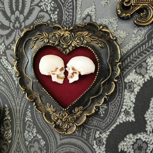 True love is forever - THE ORIGINAL - framed miniature realistic human skulls - Til death do us part - 3D Gothic Wall Art
