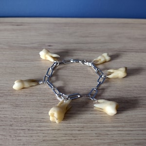 Strangers from Hell human teeth bracelet replica prop - oddity weird jewlery