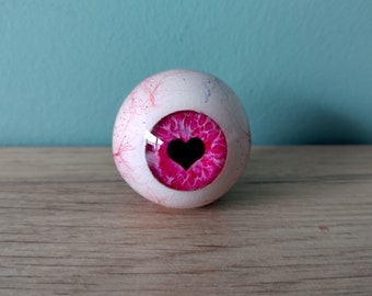 Love at first sight - complete round human eyeball - oddity cabinet - rarity - weird creepy stuff - Love - true love - oddities