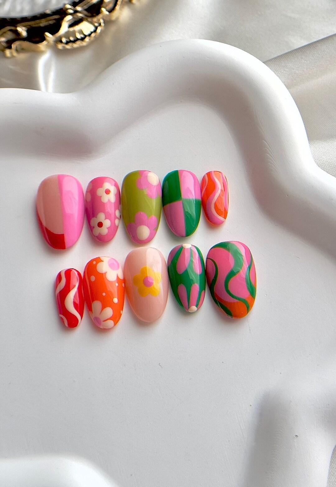 Retro Cute Fall Nails, Flower Autumn Fall Nail Art, Press on Nails - Etsy