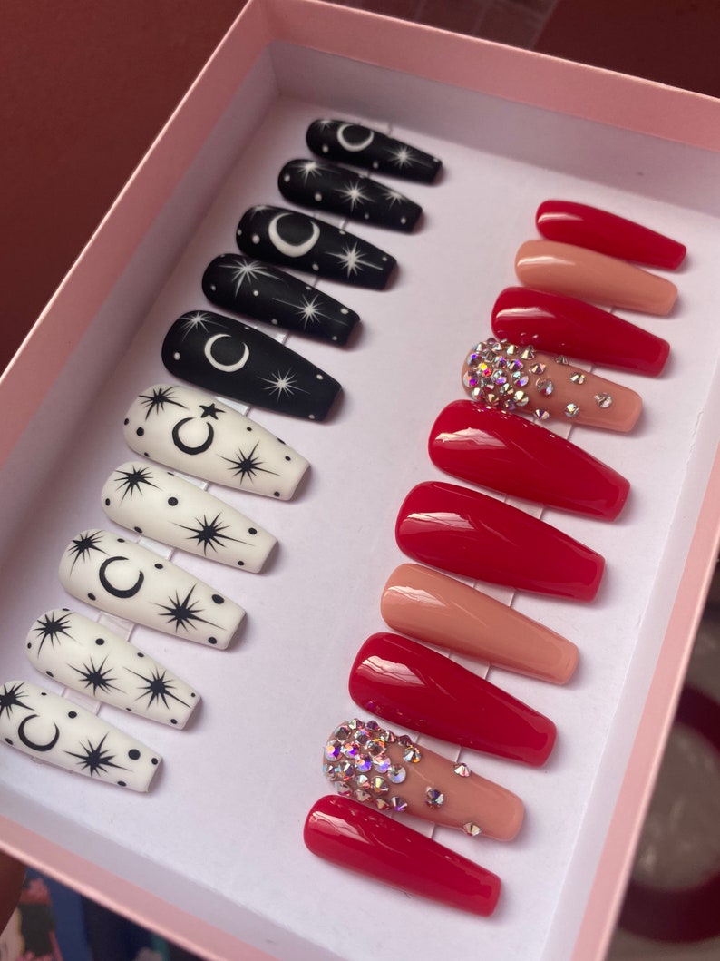 Black and White Moon and Stars Nails press on Nailsstiletto - Etsy