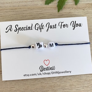 Pulsera de deseo personalizada con inicial y signo del zodiaco, pulsera de cordón de macramé ajustable unisex, amante del signo de la estrella, pulsera de regalo de cumpleaños, tienda del Reino Unido