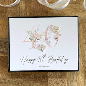 40. Sterling Silber Herz Ohrstecker, zierliche Herz Ohrring, 40. Geburtstagsgeschenk, Minimalist Frauen Ohrringe, Geschenk-Box, Zitat Karte, UK