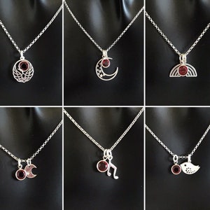 Halsband i sterlingsilver med juli-födelsesten, Swarovski-födelsesten - Rubin, Regnbåge-Fenix-Fågel-Musiknot-Månestjärnor-Skärmåne, Storbritannien Shoppa