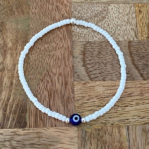 Evil Eye Silver Stretch Bracelet, Blue Eye Heart Bracelet, Protection from Negativity, Gift for Her-Birthday, Friendship, Family, Colleague
