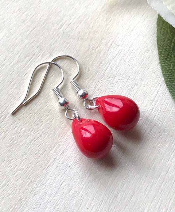 Vintage Red Faceted Teardrop Glass Oxidized Sterling Silver Earrings 