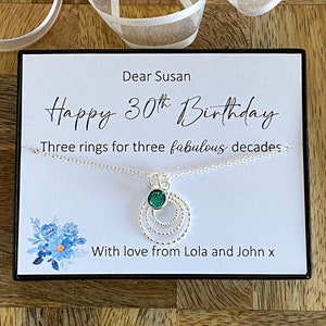 30歳の誕生日のスターリングシルバーネックレス、3つの素晴らしい10年、3つのサークルネックレス、パーソナライズされた誕生石ジュエリー、30歳の誕生日プレゼント、英国