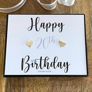 20. Sterling Silber Herz Ohrstecker, zierliche Herz Ohrring, 20. Geburtstagsgeschenk, Minimalist Damen Ohrringe, Geschenk-Box, Zitat Karte, UK