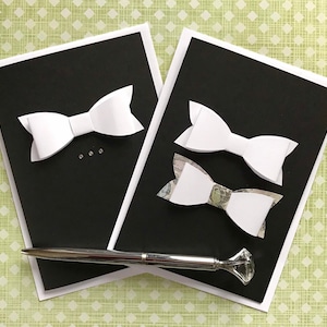Biglietto di compleanno Papillon, Carta per lui, Gentleman, White Bow Tie Card, Carta Bianco e Bianco, Carta Vuota, Biglietto compleanno Uomo, Biglietto per ragazzi, Negozio del Regno Unito
