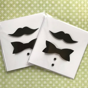Papillon e Carta di compleanno Moustache, Biglietto di compleanno Bow Tie, Carta Bianca, Carta per lui, Gentiluomo, Carta Vuota, Biglietto compleanno Uomo, Biglietto di Compleanno Ragazzi