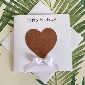 Carte d’anniversaire de cœur scintillante en or rose, carte d’anniversaire faite à la main pour sa mère, Nan, tante, femme, carte avec ruban de satin et cristaux, Royaume-Uni