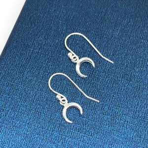 Sterling Silver Crescent Moon Earrings, 925 Silver Moon Dangle Earrings, Special Keepsake Gift for Her, Celestial Moon Earrings, UK Shop