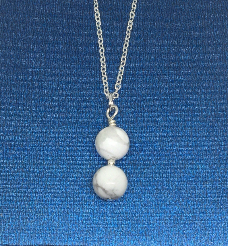 UK shop Marble Necklace Gift For Her Beaded Gemstone Necklace Modern Gemstone Necklace White Howlite Necklace in Silver Plated