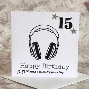 Kopfhörer alles Gute zum Geburtstag Karte, personalisierte Karte, Musik-Liebhaber, Kopfhörer-Design, leere Innen, UK Shop