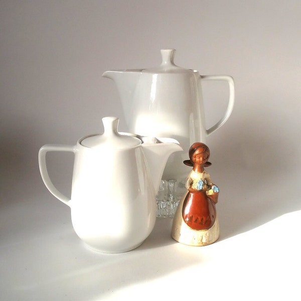 Vintage tea pot / coffee pot Melitta West Germany 60s, mid century tea pot, vintage bright white porcelain tea pot, coffee lover gift