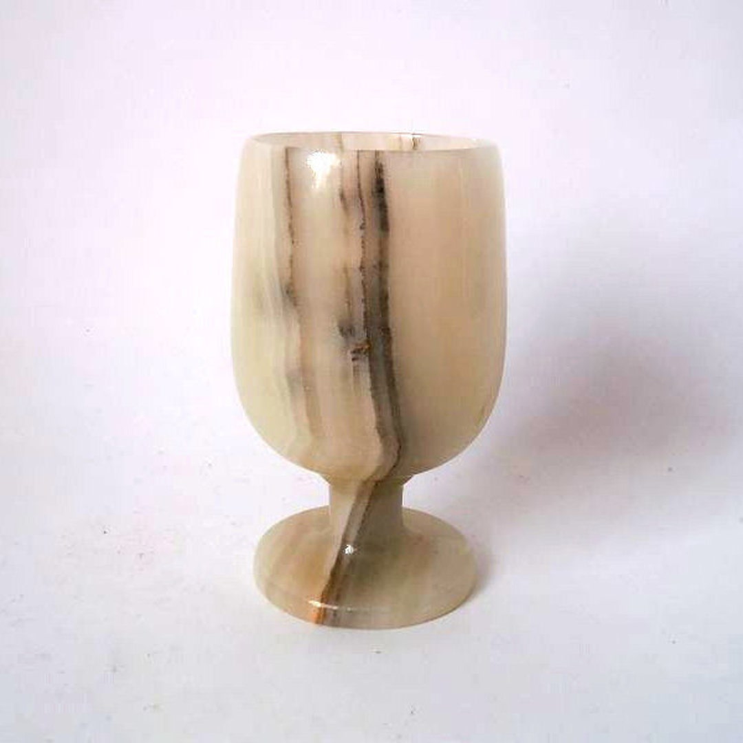 One vintage onyx chalices onyx cups onyx goblets alabaster - Etsy México