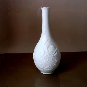 Vintage white bisque AK Kaiser porcelain vase, mid century modern vase, bisque matt white vase, mcm vase - West German Pottery - WGP 60s 70s