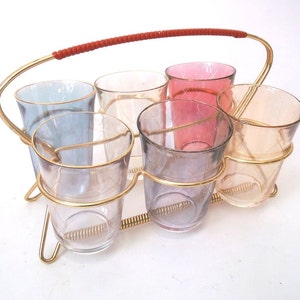 50s iridescent drinking glass rack, rainbow glasses rack, vintage pastel colored glasses, mid century barware, 50s drinking glasses