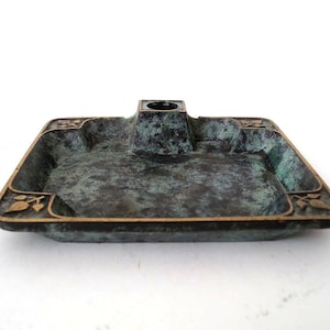 Vintage brass ashtray, solid brass ashtray with green patina decor, 50s brass ashtray, mid century ashtray, gift for smokers, vintage bar