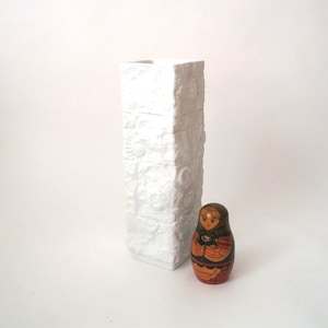 XXL Mid century white bisque vase made by Kaiser, unglazed porcelain vase, vintage bisquit vase, ammonite vase made Germany WGP