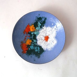 Vintage enamel bowl with stand, mid century modern enamel plate, business card dish, jewelry dish GDR enamel Fischland, mcm trinket tray