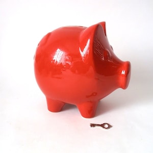 Large glossy red ceramic piggy bank, vintage money box, pig savings bank, coin collector, mid century modern money box, mcm home decor