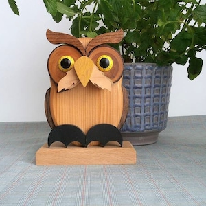 Vintage wood owl figurine, ore mountains owl figurine, wooden doll figurine, German folk art, traditional wood art east Germany, eagle owl