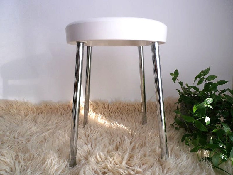 modern interior Mid century plant table indoor plant stand vintage plant side table italy Carrara Matta 70s stool small furniture stool