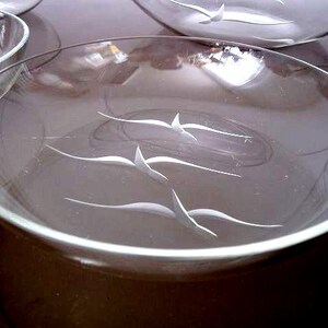 Vintage art deco glass dessert bowl set , 30s design glass bowls, German antique glass bowl set dessert bowl with cut 357: "Seagulls" decor