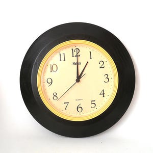Large Vintage 80s wall clock, circular kitchen wall clock, West Germany Mebus clock, space age clock, mid century modern wall clock