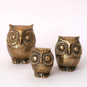 Set of three vintage brass owl statuette, brass owl figurine Hollywood regency home decor mcm brass figurine, vintage owl collectors gift