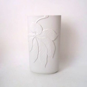 Vintage white unglazed vase, Thomas porcelain vase, mid century bisquit vase, bisque matte porcelain vase, 0p art made in Germany WGP 70s