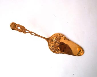 Vintage golden 60s cake server Hildesheimer rose flatware, wedding flatware, rose decor cake server, Hildesheimer rose, gift for her