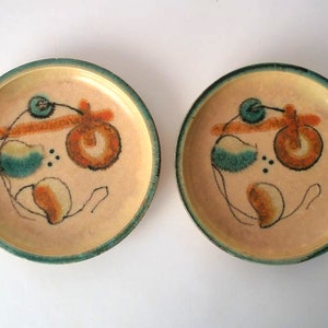 Art deco plates, two 30s fruit plate, uranium drip glaze plate, Steuler art ceramic fruit plate in vibrant colors art deco German pottery