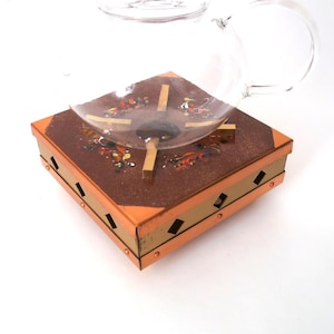 Vintage enamel tea pot warmer, mid century enamel plate warmer, trivet GDR, table decoration, 60s 70s, tea time , portable heater, Stoevchen