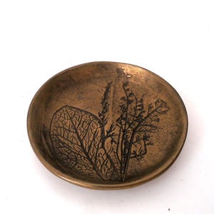 Solid brass tray,  brass bowl,  brass wall hanging, mcm brass cookie bowl, vintage brass wall hanging, hollywood regency brass cards dish