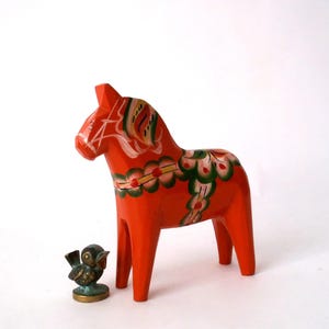 Vintage Swedish Dala horse figurine, wooden horse figurine, Nils Olsson wooden Scandinavian dalarna horse, mid century statuette