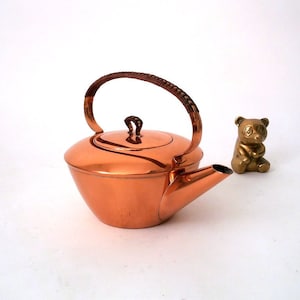 Mid century copper tea pot wicker handle 60s