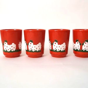 Set of 4 cups made by Wächtersbach, West Germany, collectible pottery, mid century modern cups, 70s cramic cups, vintage mug, chicken deco