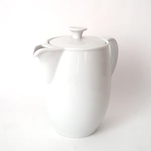 XL Vintage tea pot coffee pot Schönwald West Germany 70s, mid century tea pot, vintage bright white porcelain tea pot, coffee lover gift