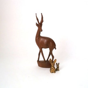 Vintage wooden antelope statuette, antelope figurine modern home decor, 60s figurine, antelope figur, mid century 60s antelope statuette