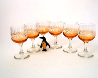 Vintage set of 6 mid century liqueur glass, 60s liqueur glasses , liqueur glasses, colored liqueur glasses, vintage barware retro party