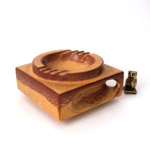 Large Bertoncello ceramic ashtray, Italy 1960s, mid century modern pottery,  mcm sculptural ceramic  ashtrays 60s, Italian art ashtray