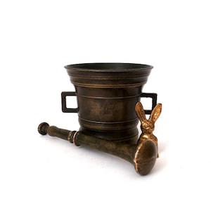 Vintage mortar and pestle brass bronze mortar, mediun size mortar, footed mortar, apothecary mortar, pharmacy mortar, medical mortar