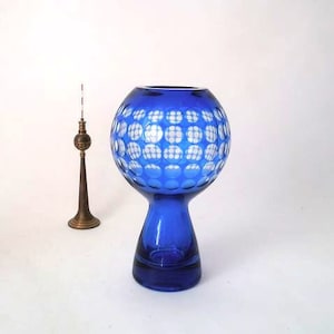 Vintage GDR glass vase by Marita Vogt for Harzkristall Derenburg, cut to clear glass vase mid century, glass tv tower vase colored glass