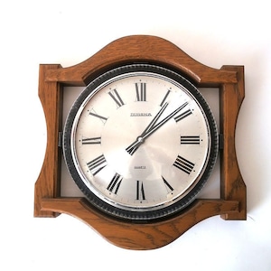 Vintage Dugena round shape wall clock Dugena in a wooden frame, German mid century clock, 70s mcm wall clock, dining room  1970s wall clock
