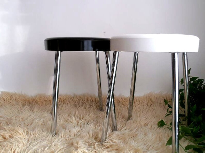 modern interior Mid century plant table indoor plant stand vintage plant side table italy Carrara Matta 70s stool small furniture stool